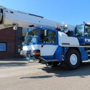 foto 40t Autojeřáb Liebherr LTM1040-2.1